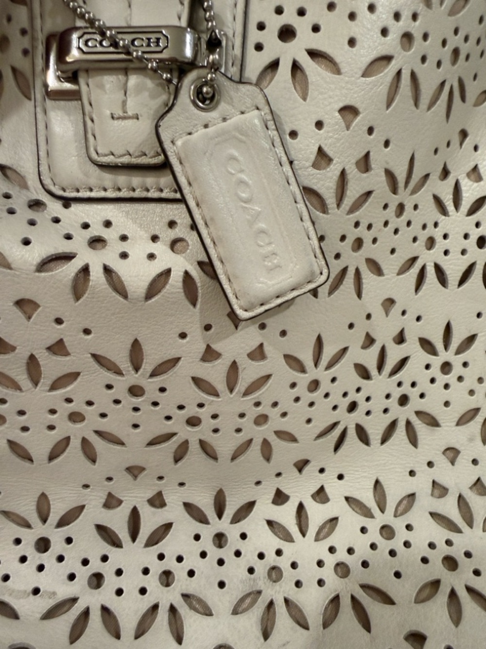 Coach Taylor Perforated Putty
White Leather Satchel
12"L x x x8"H - Picture 7 of 13